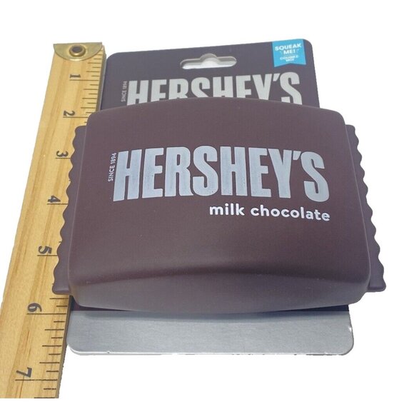 Hershey's Vinyl Dog Toy Squeaky Milk Chocolate Bar Toy For Dogs Brand New - Picture 4 of 6